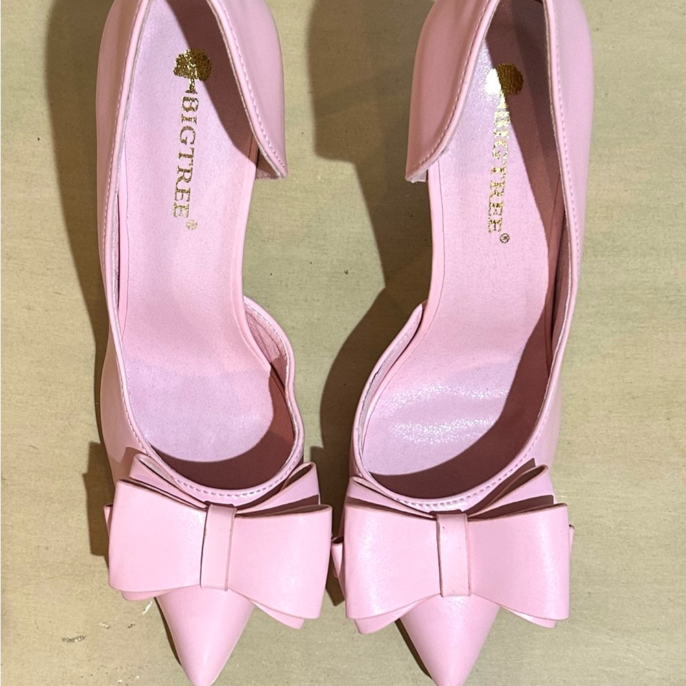 NWOT PINK D’ORSAY PUMPS